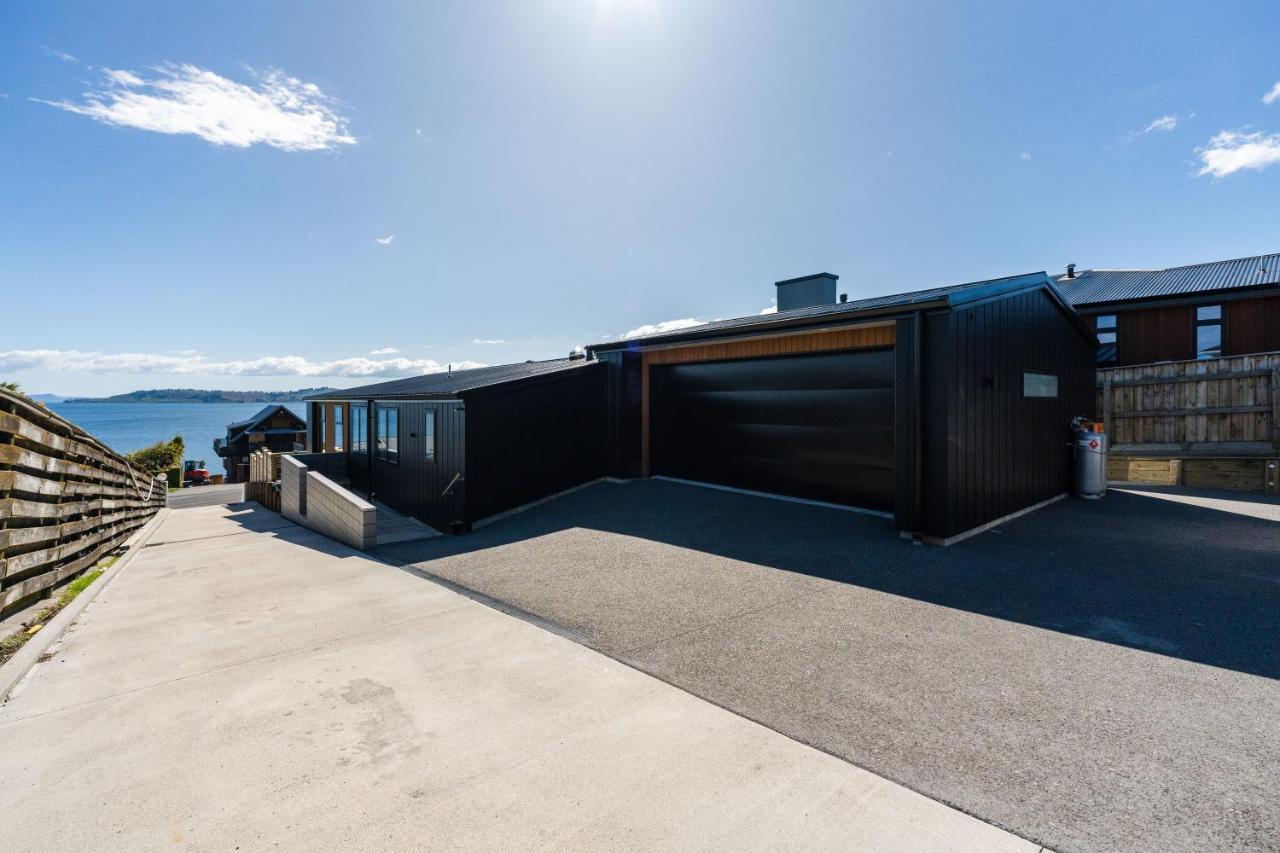 Lakeview Terrace - Taupo Holiday Home Exteriör bild