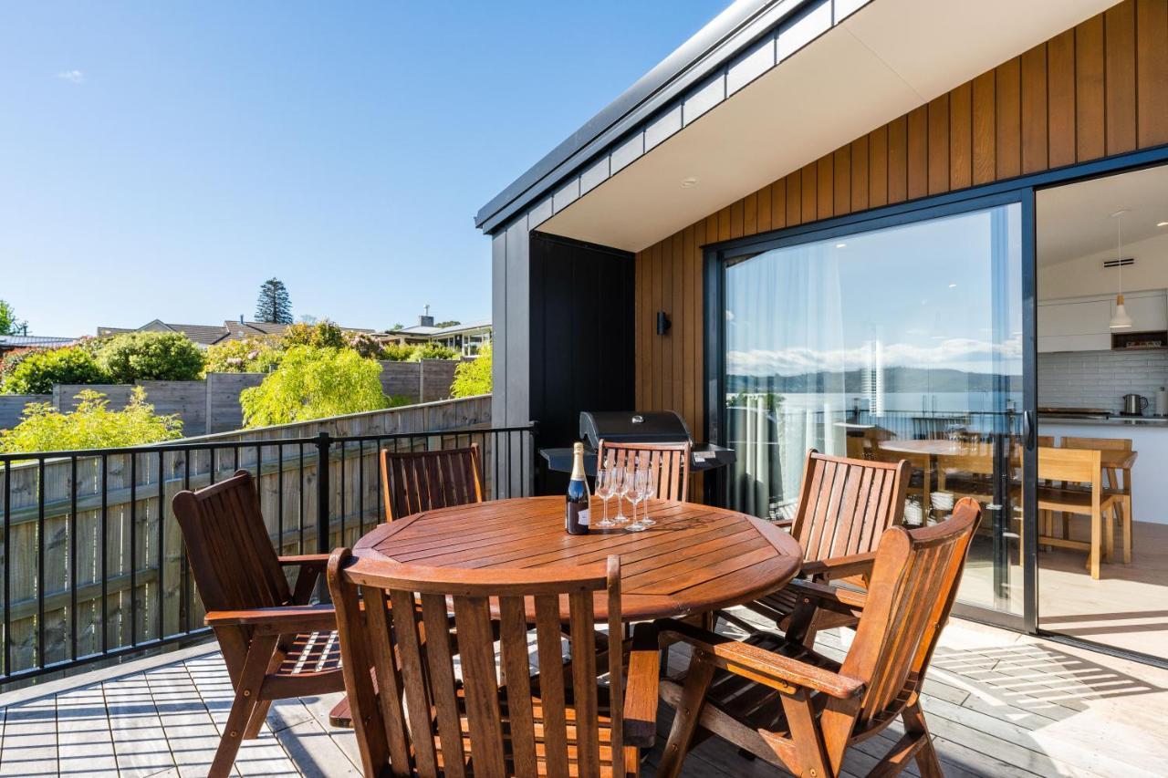 Lakeview Terrace - Taupo Holiday Home Exteriör bild